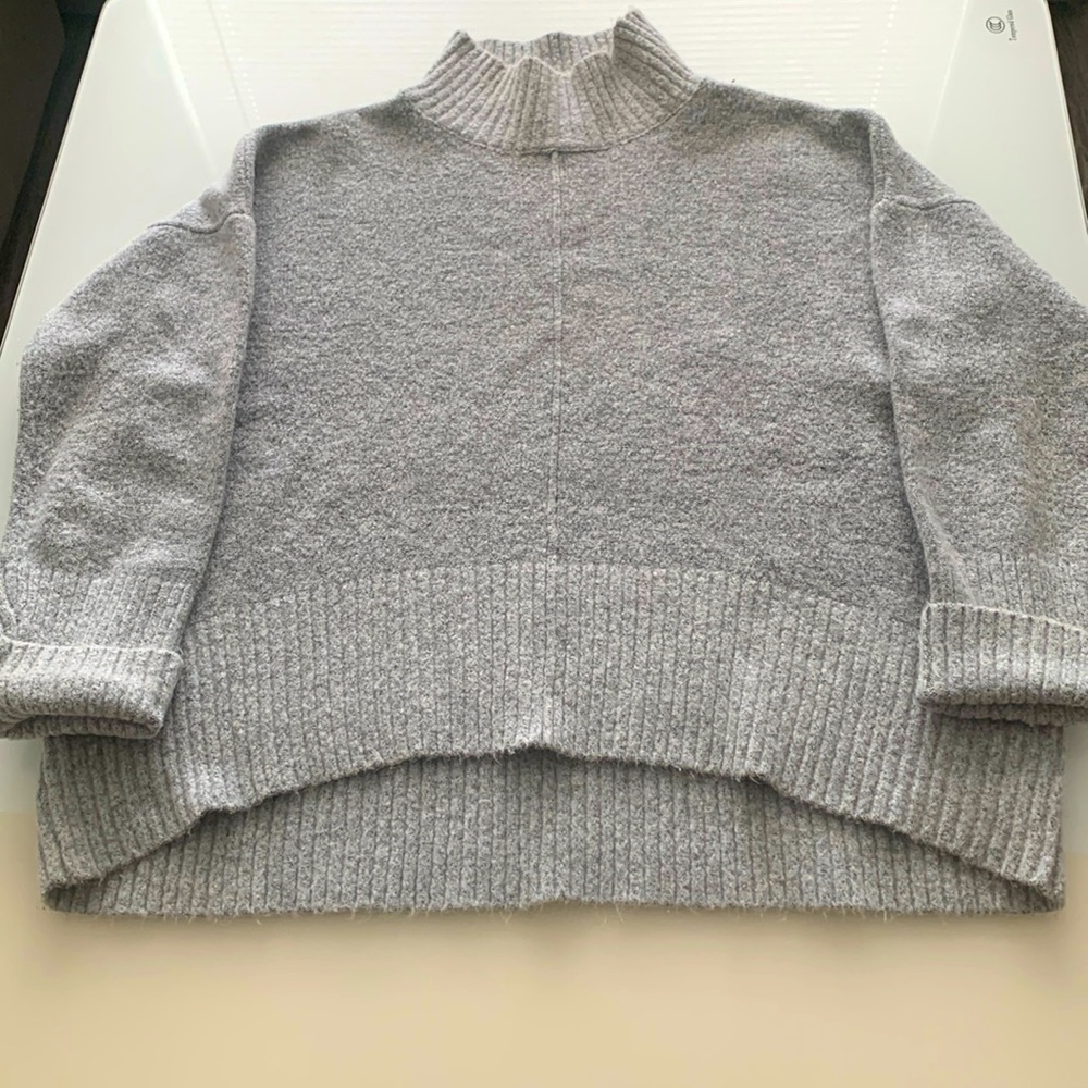 Romeo & Juliet Grey Sweater